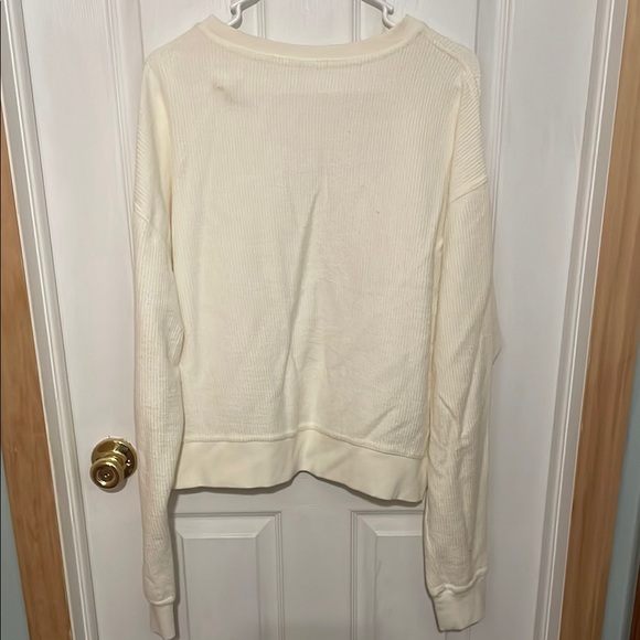 New York Yankees Women's Cream Crewneck Sweatshirt - Picture 5 of 5